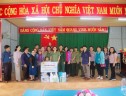 Hội Phụ nữ Công an tỉnh Kon Tum nhận đỡ đầu trẻ mồ côi  tại xã Đăk Sao, Tu Mơ Rông